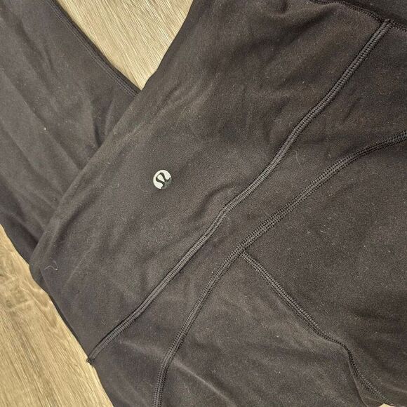 Lululemon black size 4 Wide Cropp3d Leggings - Picture 3 of 5